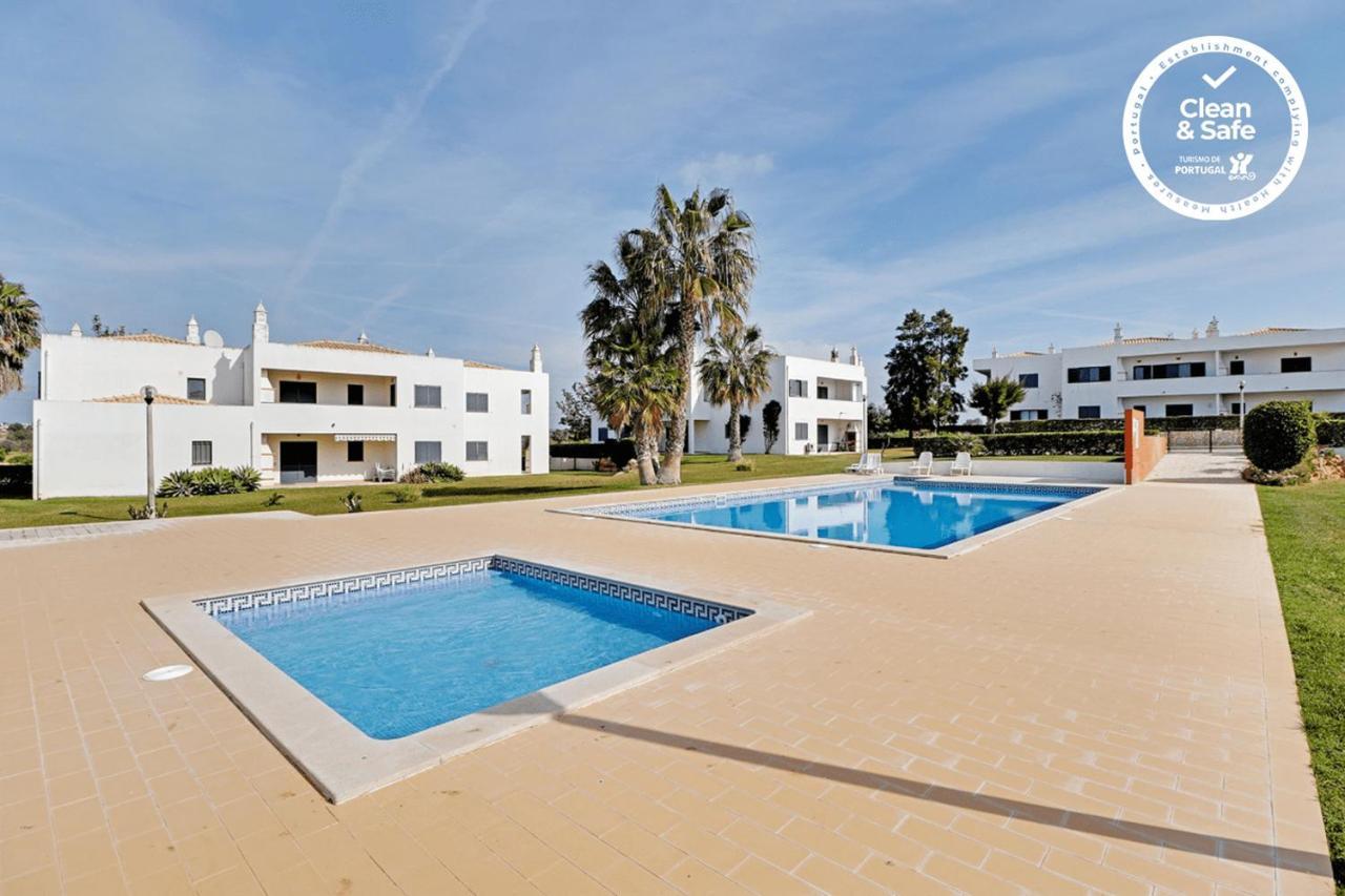 Apartament Secret Garden 1 And Pool By Homing